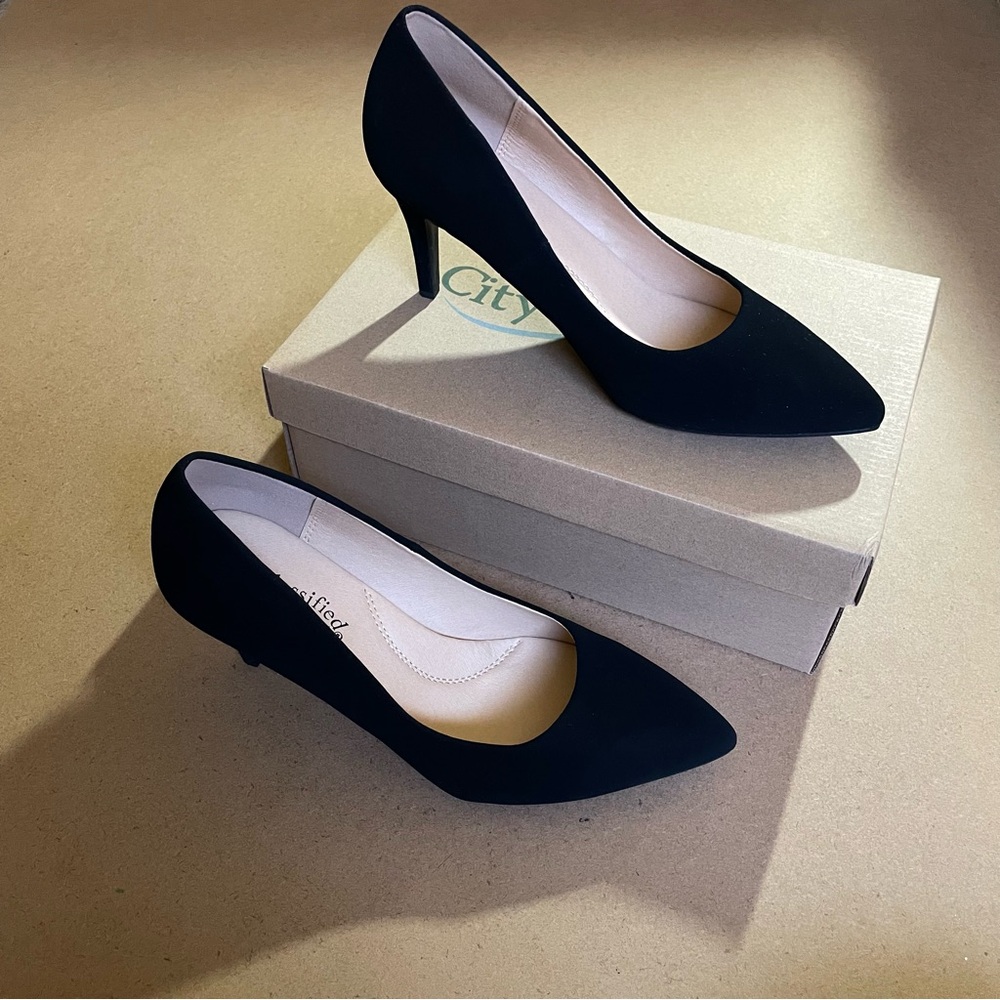 NIB Cityclassified Comfort Elegant Black Minimalist Heels